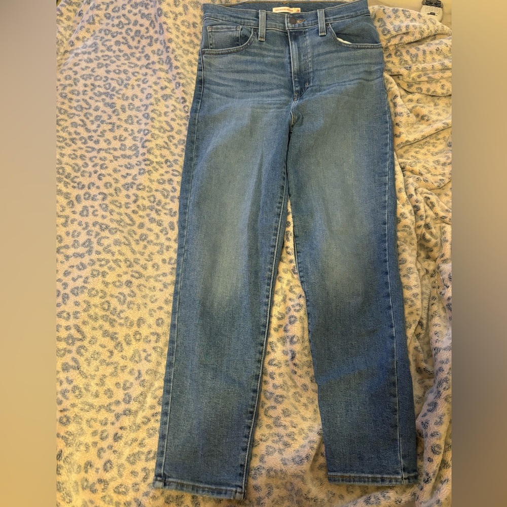 Levis mom jeans
